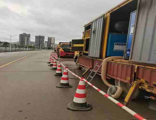 潛水封堵墻：改善海洋環境的創新方法